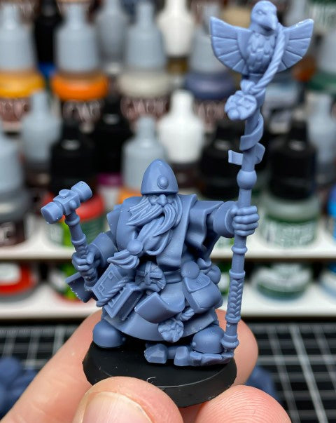 Dwarf Runepriests - Set of Two